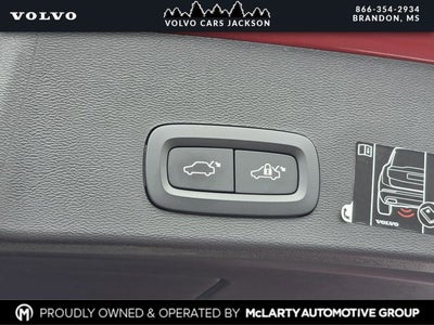 2021 Volvo XC40 R-Design