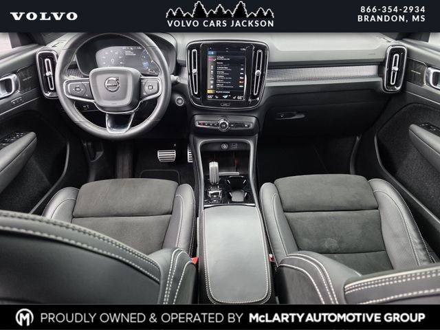 2021 Volvo XC40 R-Design