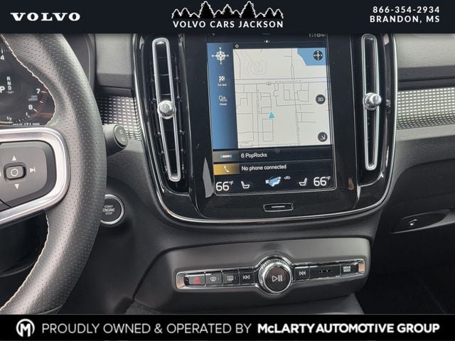2021 Volvo XC40 R-Design