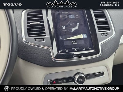 2018 Volvo XC90 T6 Momentum