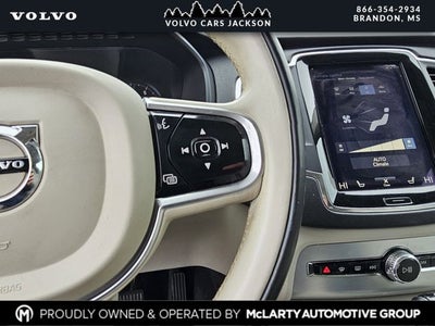 2018 Volvo XC90 T6 Momentum