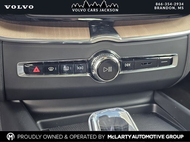 2026 Volvo XC60 Plug-In Hybrid T8 Plus