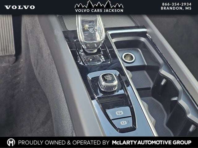 2026 Volvo XC60 Plug-In Hybrid T8 Plus