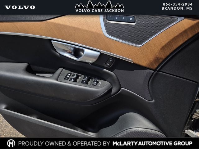 2024 Volvo XC90 B5 Plus
