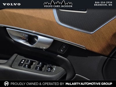 2024 Volvo XC90 B5 Plus