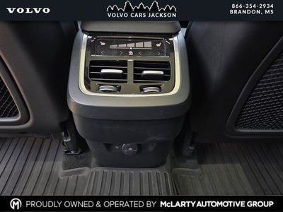 2024 Volvo XC90 B5 Plus