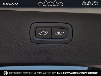 2024 Volvo XC90 B5 Plus