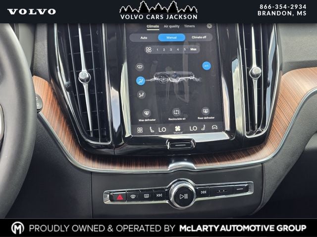 2024 Volvo XC60 B5 Plus Dark Theme