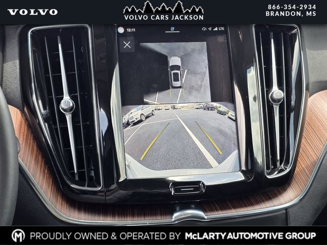 2024 Volvo XC60 B5 Plus Dark Theme