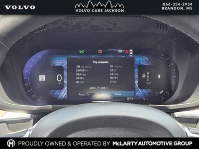 2024 Volvo XC60 B5 Plus Dark Theme