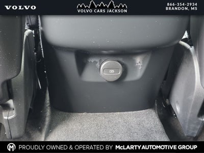 2024 Volvo XC60 B5 Plus Dark Theme