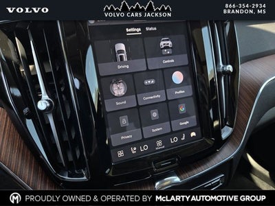 2024 Volvo XC60 B5 Plus Dark Theme