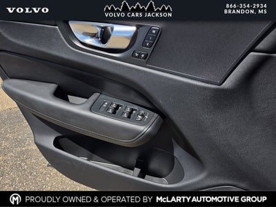 2024 Volvo XC60 B5 Plus Dark Theme