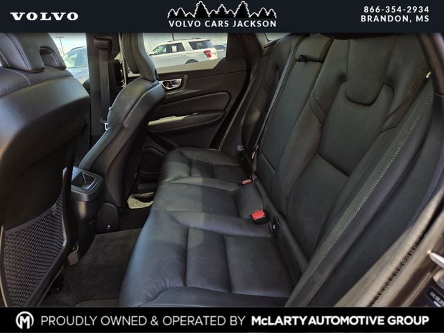 2024 Volvo XC60 B5 Plus Dark Theme