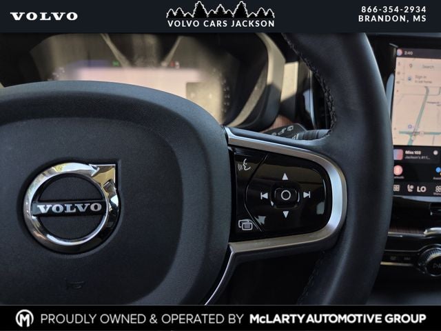 2024 Volvo XC60 B5 Plus Dark Theme