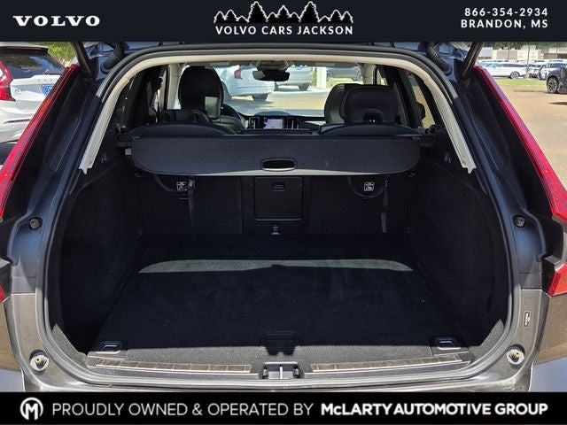 2024 Volvo XC60 B5 Plus Dark Theme