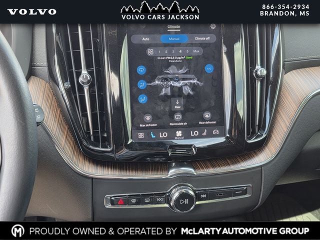 2022 Volvo XC60 B5 Inscription