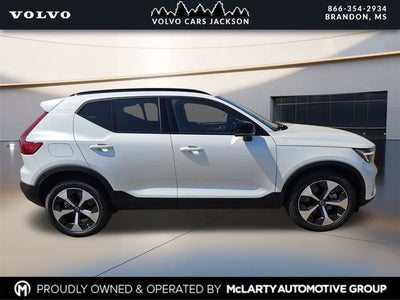 2026 Volvo XC40 B5 Plus