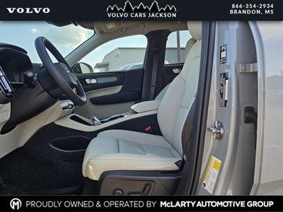 2026 Volvo XC40 B5 AWD Mild Hybrid Plus