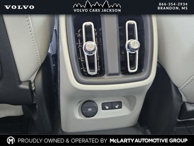 2026 Volvo XC40 B5 AWD Mild Hybrid Plus