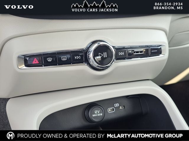 2026 Volvo XC40 B5 AWD Mild Hybrid Plus