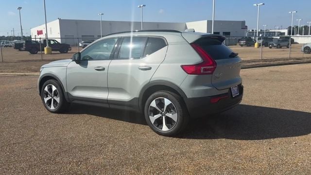 2026 Volvo XC40 B5 AWD Mild Hybrid Plus