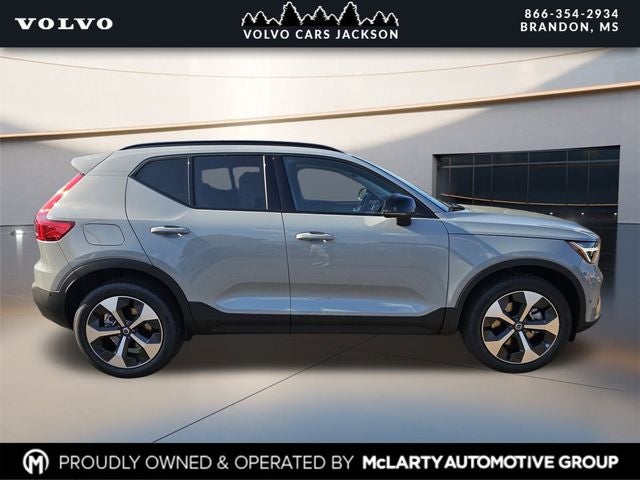 2026 Volvo XC40 B5 AWD Mild Hybrid Plus