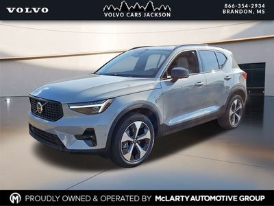 2026 Volvo XC40 B5 AWD Mild Hybrid Plus