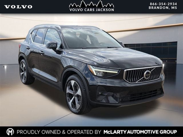 2024 Volvo XC40 B5 Plus Bright Theme