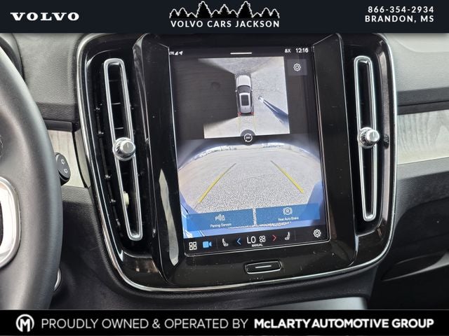 2024 Volvo XC40 B5 Plus Bright Theme