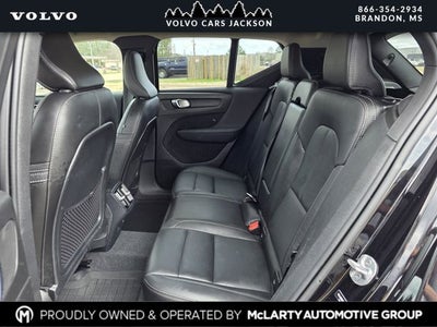 2024 Volvo XC40 B5 Plus Bright Theme