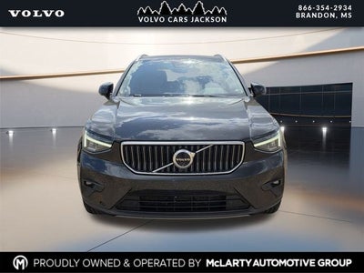 2024 Volvo XC40 B5 Plus Bright Theme
