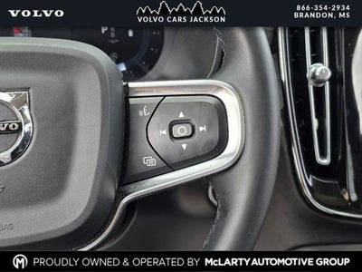 2024 Volvo XC40 B5 Plus Bright Theme