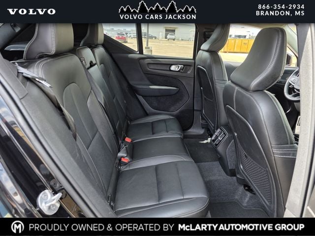 2024 Volvo XC40 B5 Plus Bright Theme