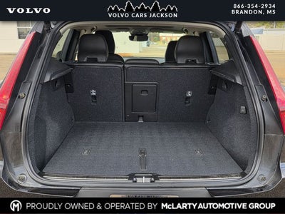 2024 Volvo XC40 B5 Plus Bright Theme