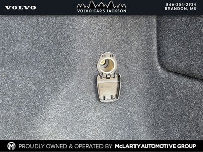 2024 Volvo XC40 B5 Plus Bright Theme