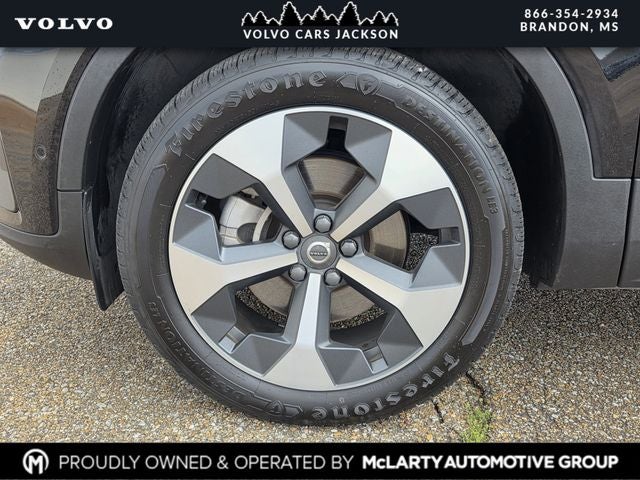 2024 Volvo XC40 B5 Plus Bright Theme