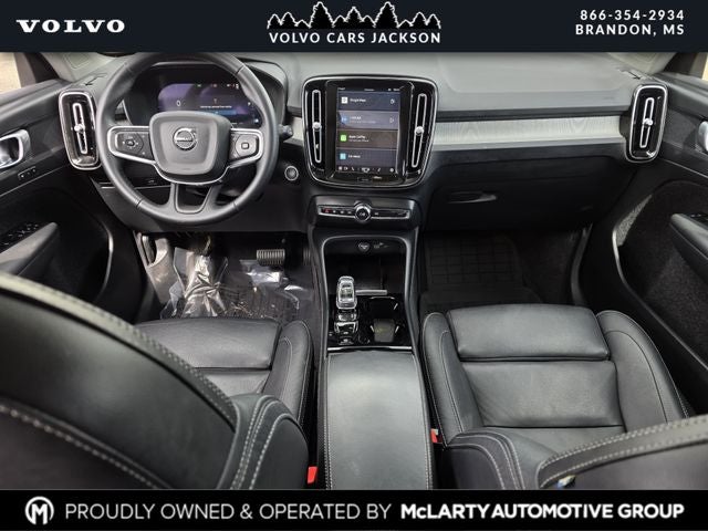 2024 Volvo XC40 B5 Plus Bright Theme