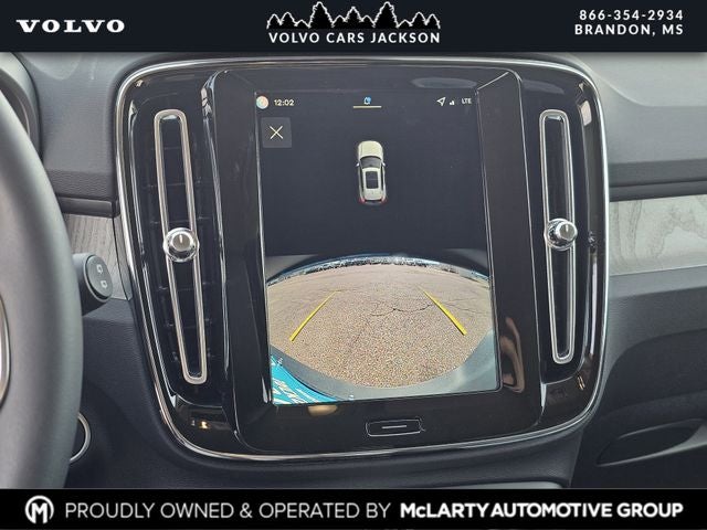 2026 Volvo XC40 B5 Core