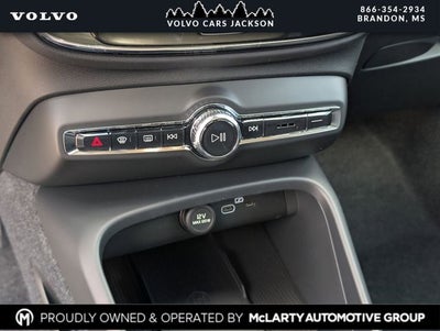 2026 Volvo XC40 B5 Core