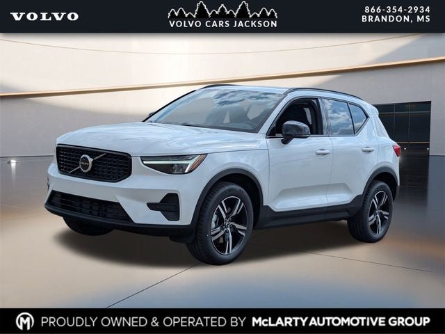 2026 Volvo XC40 B5 Core