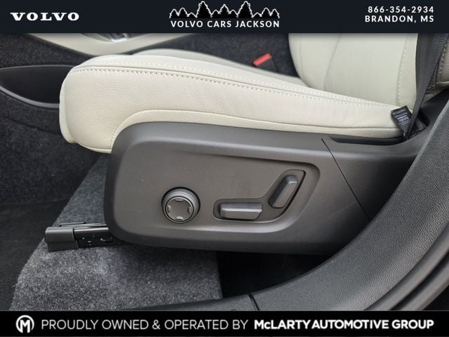 2026 Volvo XC40 B5 Ultra