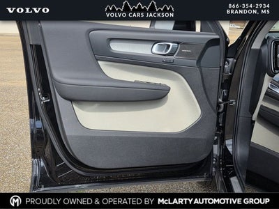 2026 Volvo XC40 B5 Ultra