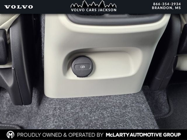 2026 Volvo XC40 B5 Ultra