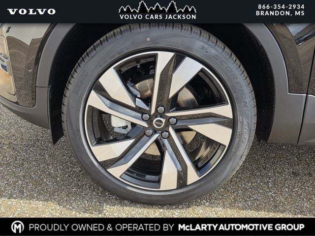 2026 Volvo XC40 B5 Ultra