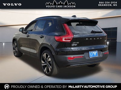 2026 Volvo XC40 B5 Ultra