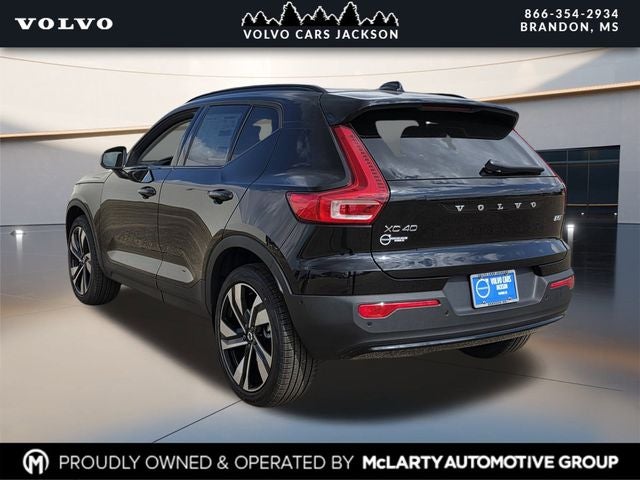 2026 Volvo XC40 B5 Ultra