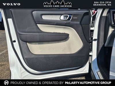 2026 Volvo XC40 B5 AWD Mild Hybrid Ultra