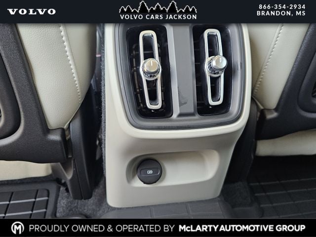 2026 Volvo XC40 B5 AWD Mild Hybrid Ultra