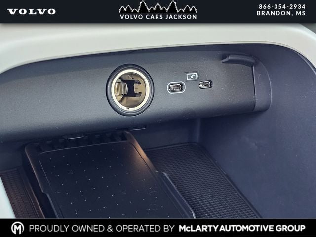 2026 Volvo XC40 B5 AWD Mild Hybrid Ultra